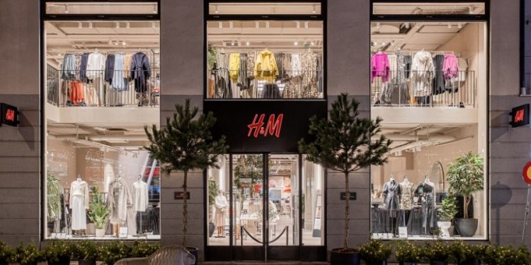 H&M leaps to B2B: supply chain consultancy in collab with Treadler