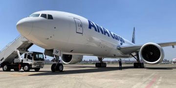 Air freight demand soars to link virus-severed supply chains