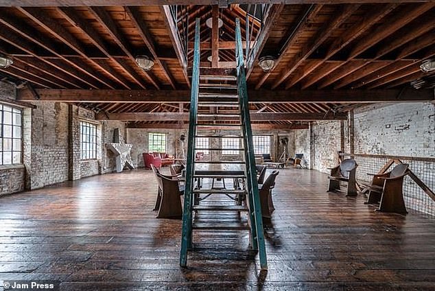 The wooden staircases where would-be entrepreneurs  would nervously ascend before beginning their pitches to the angel investors is still intact as are the sash windows