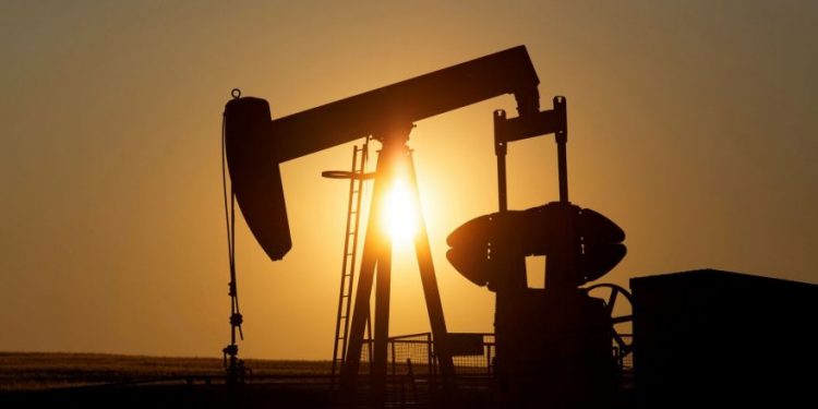 Oil product shipping rates in Asia at highest since 2008: Refinitiv, Energy & Commodities