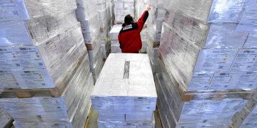 Coronavirus: Businesses should prepare for supply chain risks