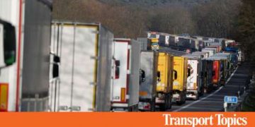 Truckers Work to Overcome Difficulties in Food Supply Chain